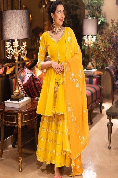 Yellow Color Beautiful Designer Party Wear Heavy Gown