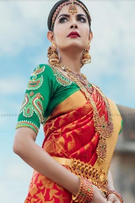 Heavenly Red And Green Color Soft Silk Bride Saree SY 6584