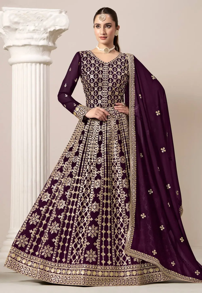 Elegant Heavy Ethnic Wedding Gown with Premium Craftsmanship and Bridal Detailing for Women