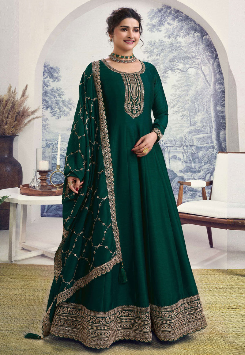 Sophisticated Heavy Ethnic Gown with Premium Embroidery and Bridal Details for Women