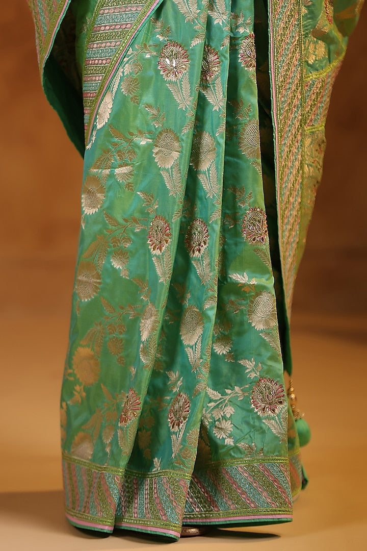 Luxurious Silk Saree with Rich Embroidery and Heavy Detailing for Women