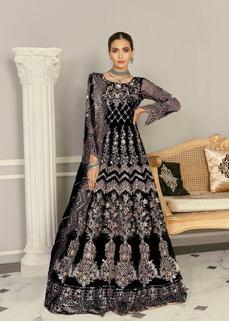 Traditional Heavy Wedding Gown with Detailed Ethnic Embroidery and Glamour